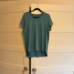 Athleta Uptempo Short Sleeve T-shirt-Size XL